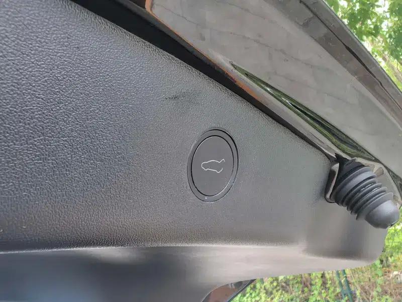 Model 3 2023 Rear-Wheel Drive — миниатюра 8