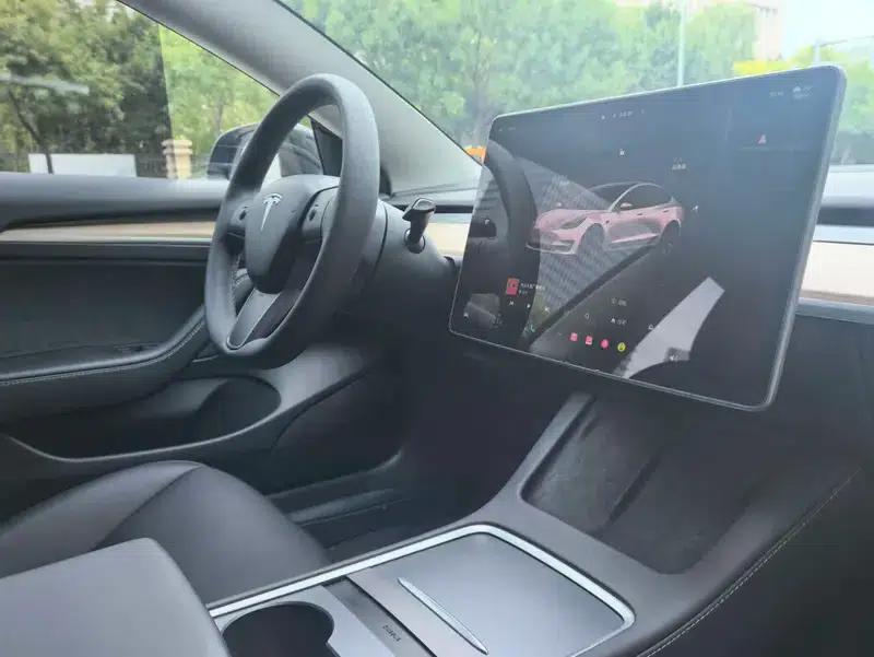 Model 3 2023 Rear-Wheel Drive — миниатюра 10