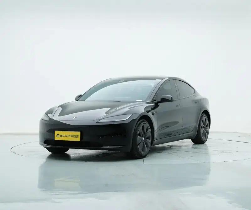 Model 3 2023 Rear-Wheel Drive — миниатюра 1