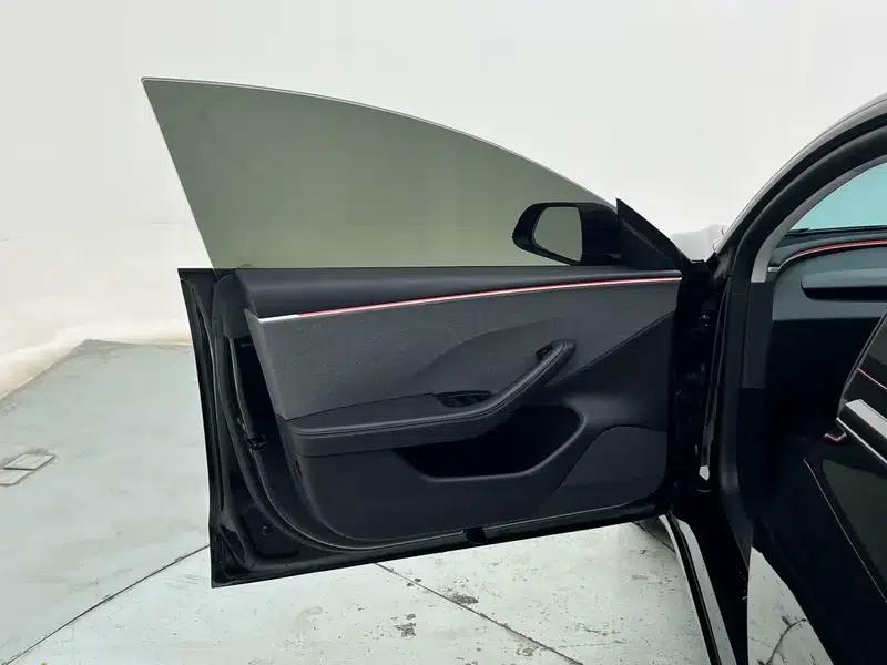 Model 3 2023 Rear-Wheel Drive — миниатюра 25