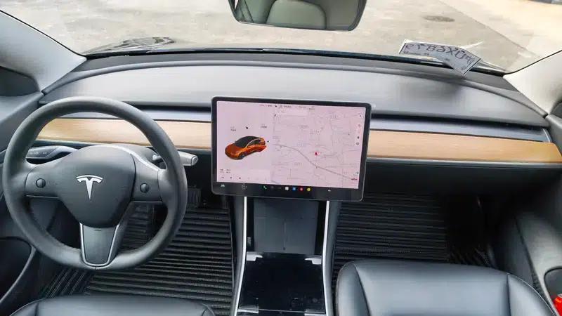 Model 3 2021 Standard Range Rear-Wheel Drive Upgrade — миниатюра 7