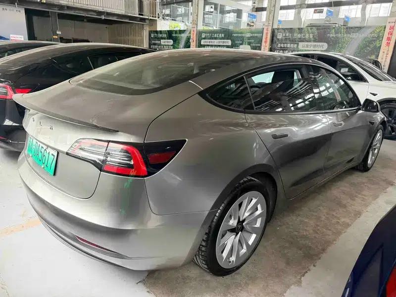Model 3 2022 Rear-Wheel Drive — миниатюра 2