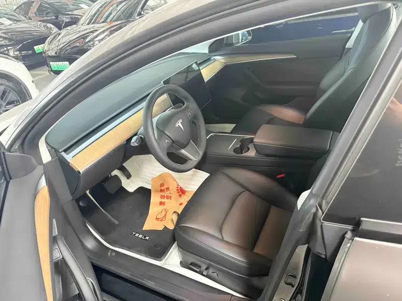 Model 3 2022 Rear-Wheel Drive — миниатюра 10