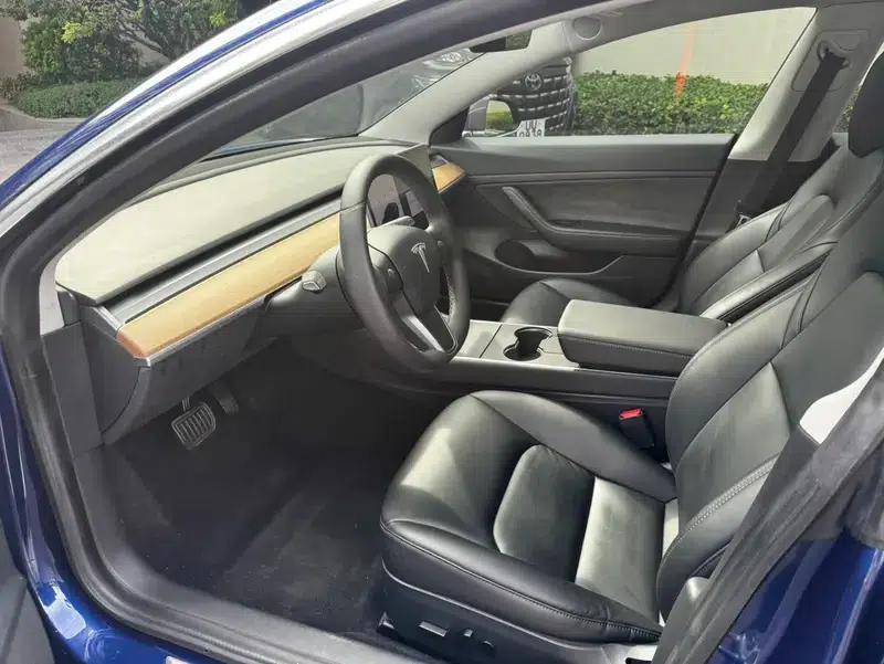 Model 3 2020 Long Range Rear-Wheel Drive — миниатюра 13