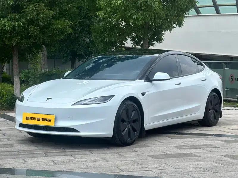 Model 3 2025 Facelift Long Range All-Wheel Drive Version — миниатюра 1