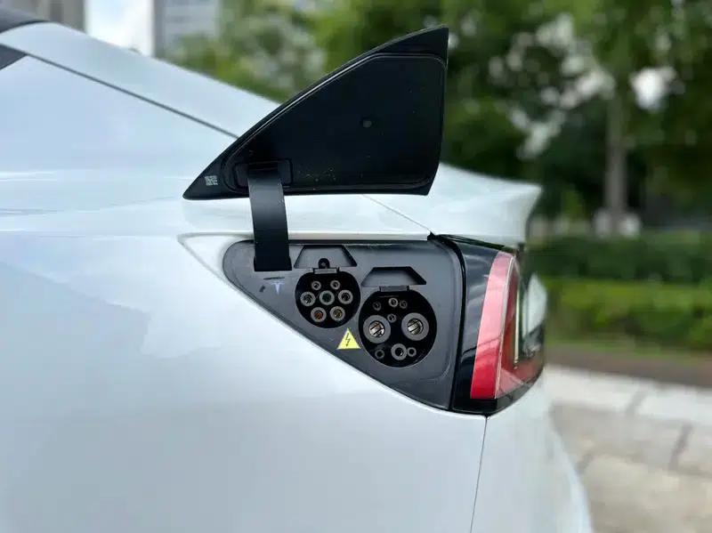 Model 3 2025 Facelift Long Range All-Wheel Drive Version — миниатюра 15