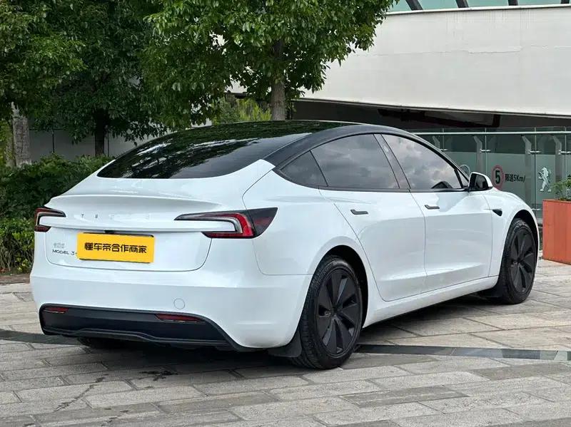 Model 3 2025 Facelift Long Range All-Wheel Drive Version — миниатюра 6
