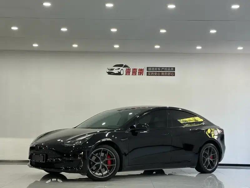 Model 3 2022 Performance All-Wheel Drive — миниатюра 1