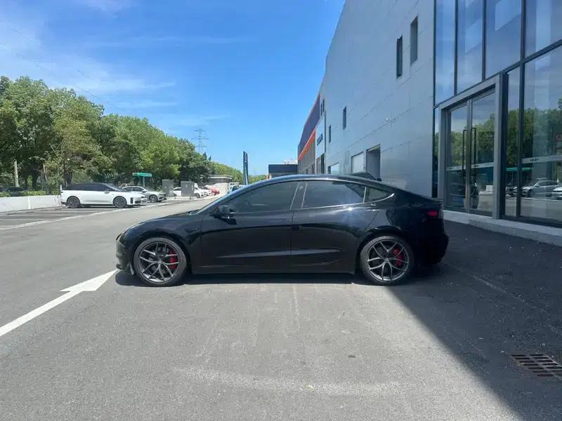 Model 3 2022 Performance All-Wheel Drive — миниатюра 3