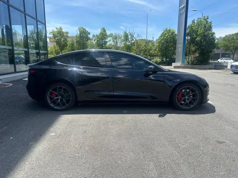 Model 3 2022 Performance All-Wheel Drive — миниатюра 6