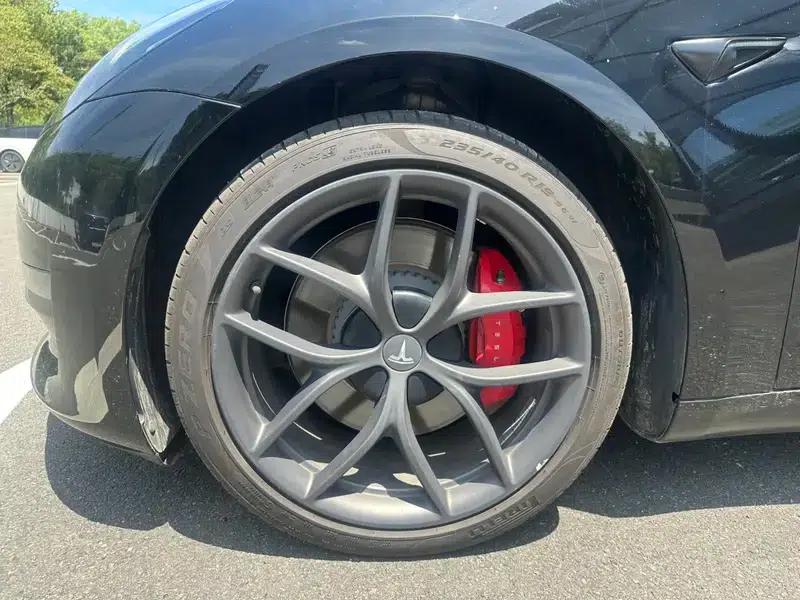 Model 3 2022 Performance All-Wheel Drive — миниатюра 7