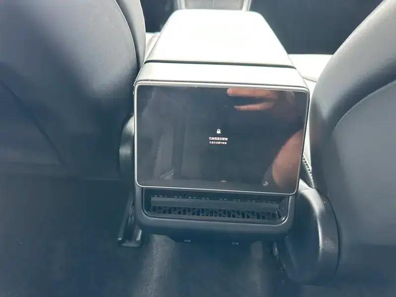 Model 3 2023 Rear-Wheel Drive — миниатюра 16