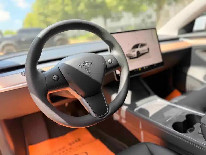 Model 3 2023 Rear-Wheel Drive — миниатюра 14
