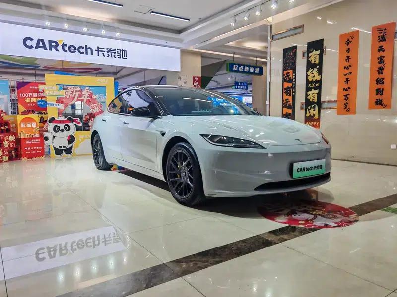 Model 3 2023 Rear-Wheel Drive — миниатюра 3