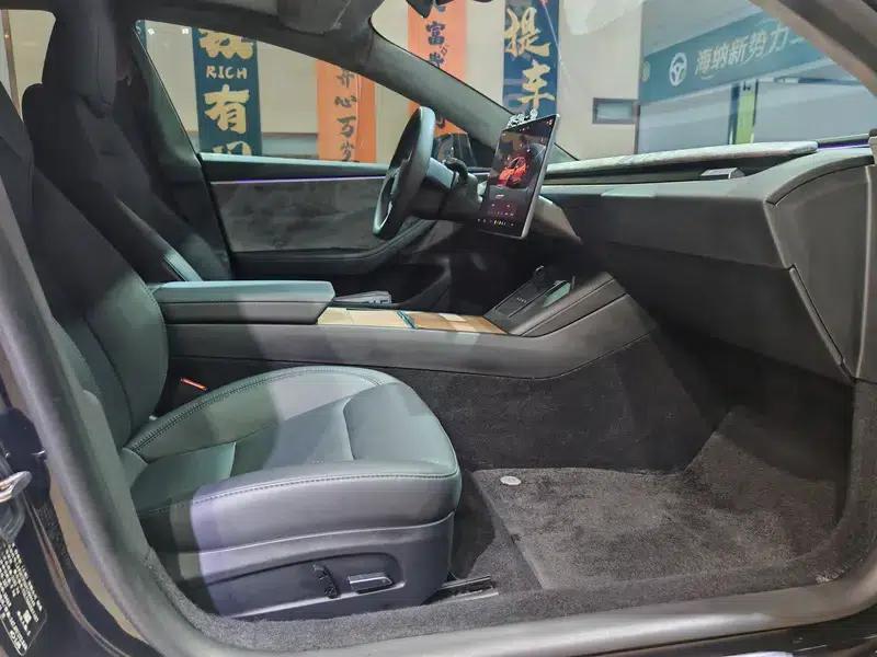 Model 3 2023 Rear-Wheel Drive — миниатюра 6