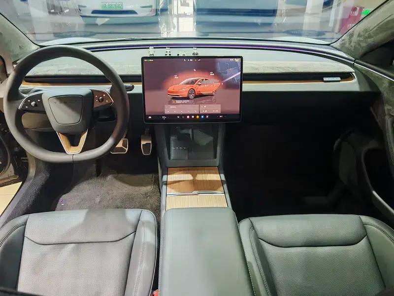 Model 3 2023 Rear-Wheel Drive — миниатюра 10