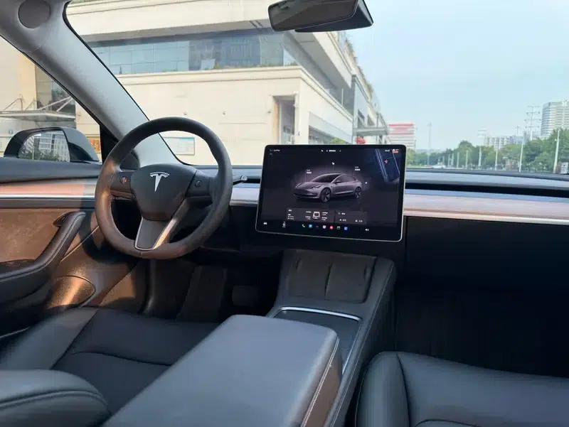 Model 3 2022 Rear-Wheel Drive — миниатюра 14