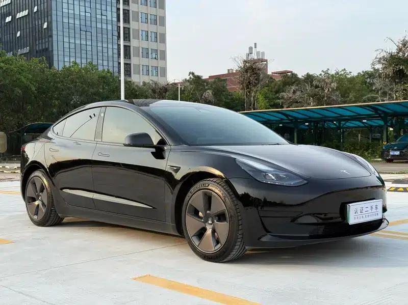 Model 3 2022 Rear-Wheel Drive — миниатюра 3