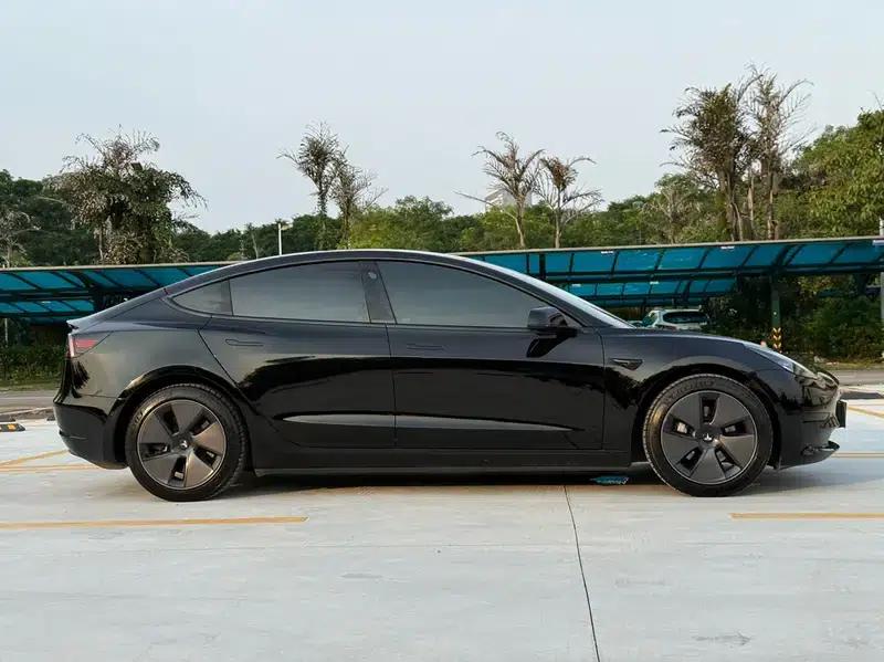 Model 3 2022 Rear-Wheel Drive — миниатюра 8
