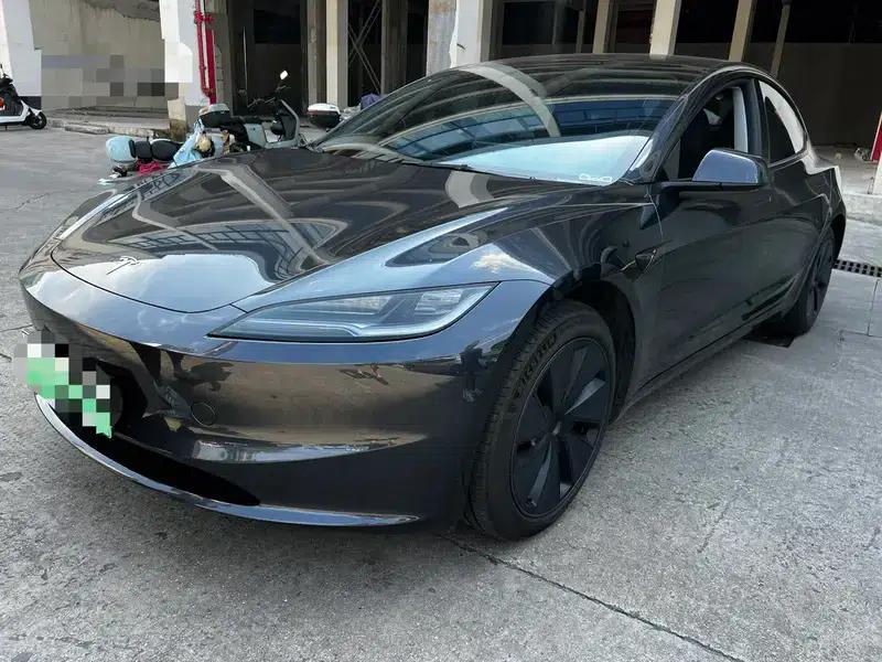 Model 3 2023 Rear-Wheel Drive — миниатюра 1