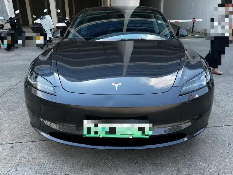 Model 3 2023 Rear-Wheel Drive — миниатюра 2
