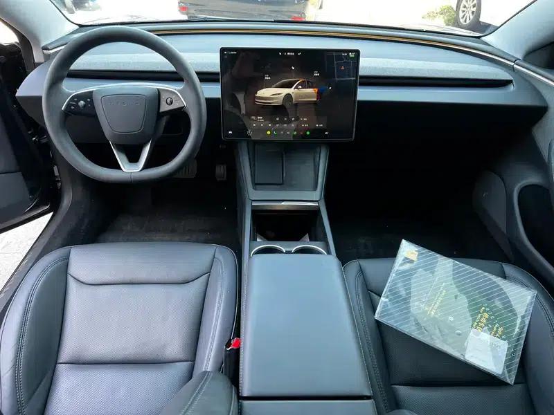 Model 3 2023 Rear-Wheel Drive — миниатюра 13