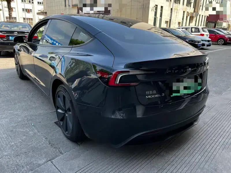 Model 3 2023 Rear-Wheel Drive — миниатюра 4