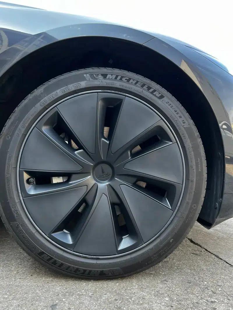 Model 3 2023 Rear-Wheel Drive — миниатюра 7