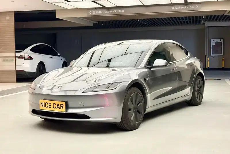 Model 3 2025 Facelift Long Range Rear-Wheel Drive — миниатюра 1