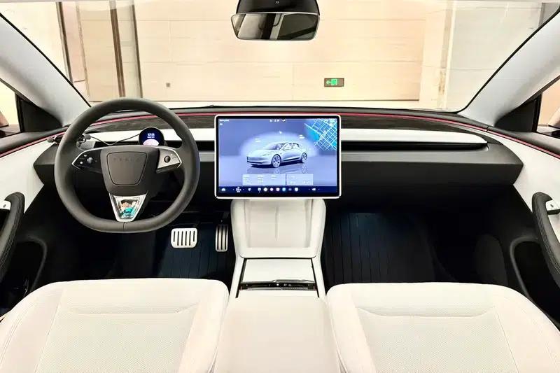Model 3 2025 Facelift Long Range Rear-Wheel Drive — миниатюра 17