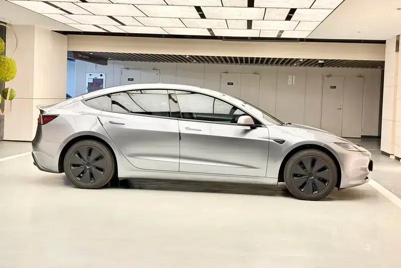 Model 3 2025 Facelift Long Range Rear-Wheel Drive — миниатюра 8