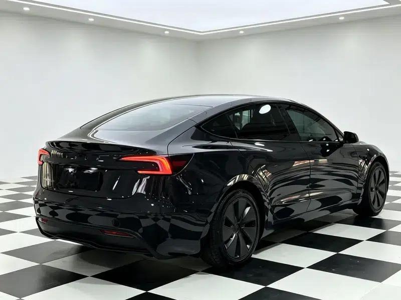 Model 3 2025 Rear-Wheel Drive — миниатюра 6