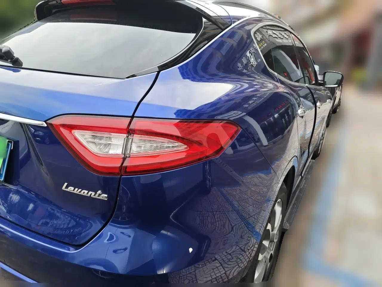 Maserati Levante 2016 3.0T Standard Edition — миниатюра 6