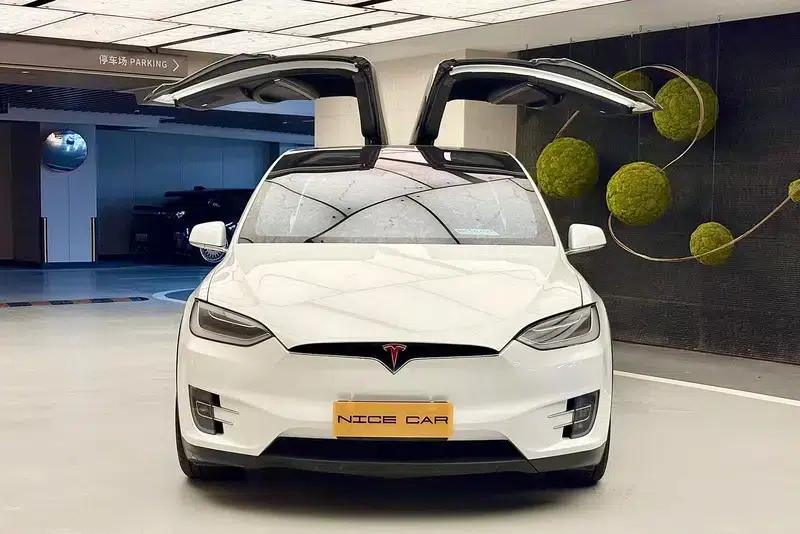 2016 Model X 90D — миниатюра 2