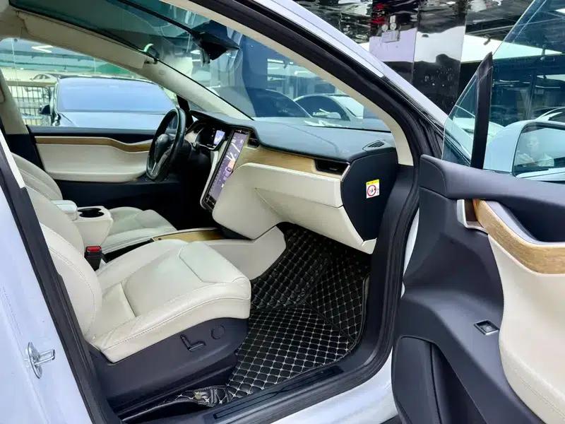 Model X 2017 100D Long Range — миниатюра 16