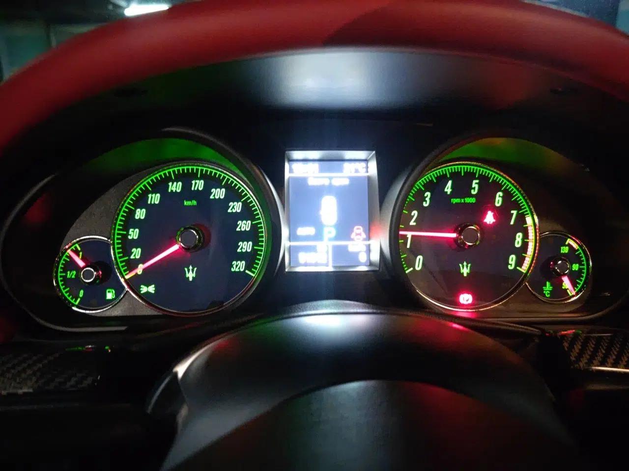 Maserati GranTurismo 2013 Maserati GranTurismo 4.7, automatic transmission, imported, four-seater — миниатюра 11