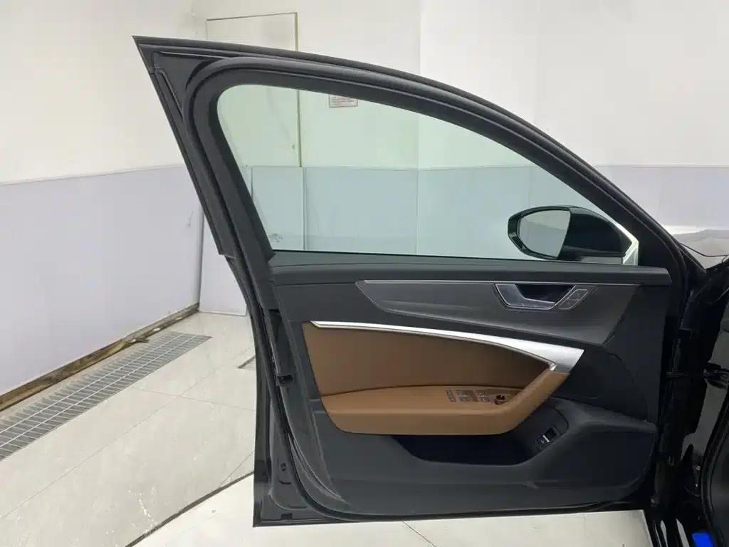 Audi A6L 2025 Facelift 40 TFSI Luxury Dynamic — миниатюра 16