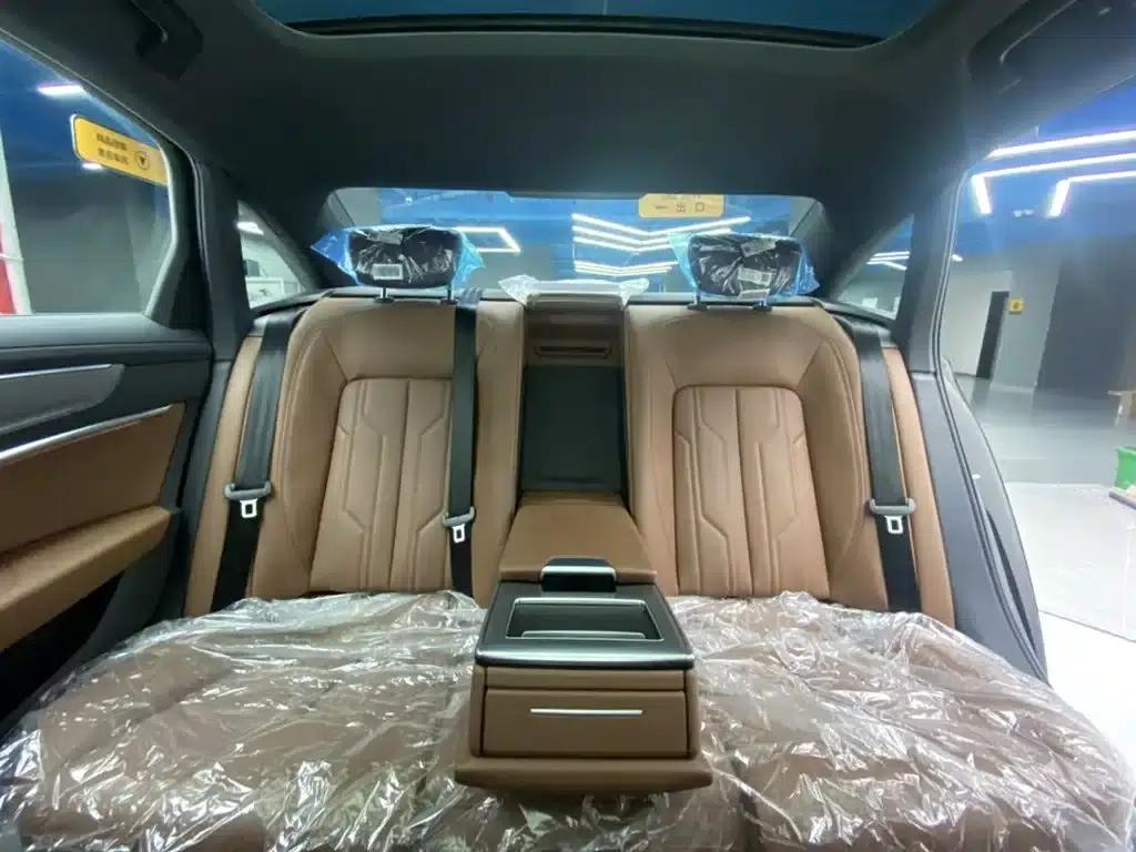 Audi A6L 2025 Facelift 40 TFSI Luxury Dynamic — миниатюра 25