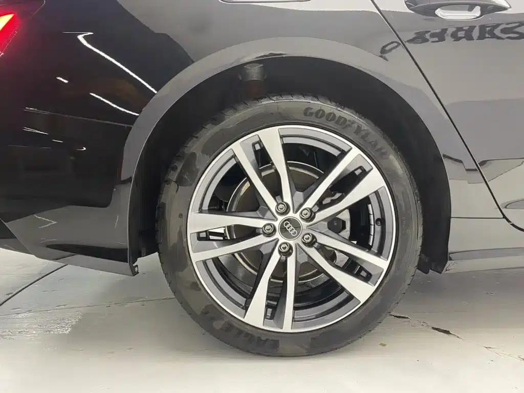 Audi A6L 2025 Facelift 40 TFSI Luxury Dynamic — миниатюра 11