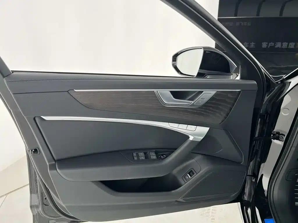 Audi A6L 2026 45 TFSI quattro Premium Dynamic Edition — миниатюра 18