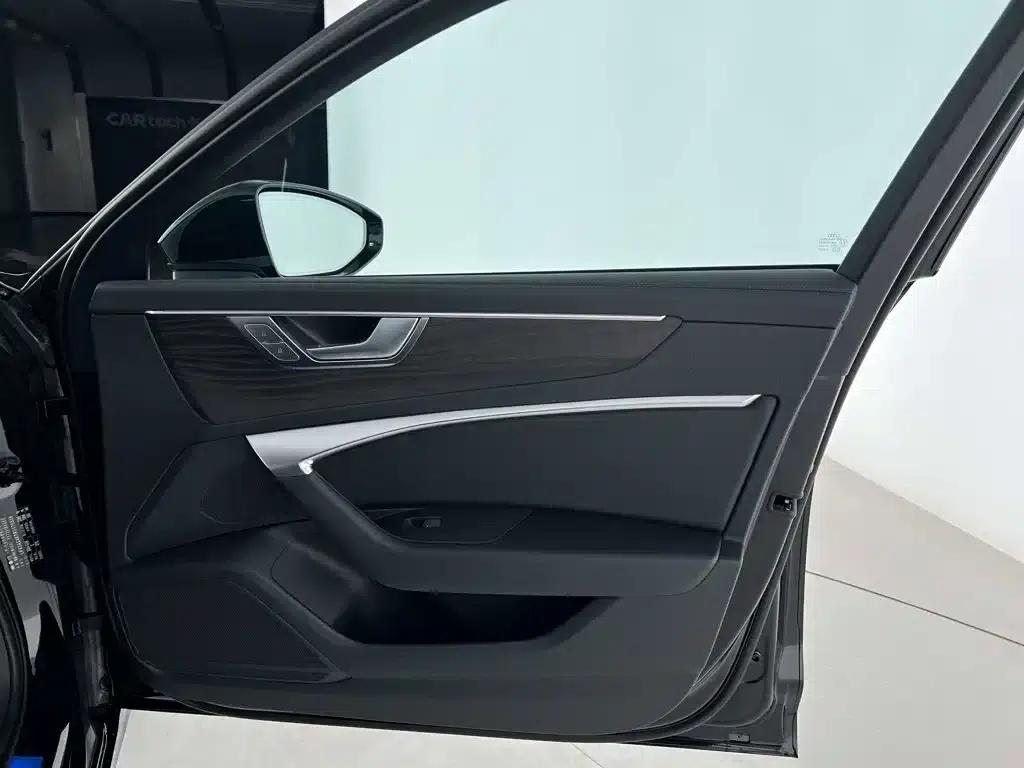 Audi A6L 2026 45 TFSI quattro Premium Dynamic Edition — миниатюра 25