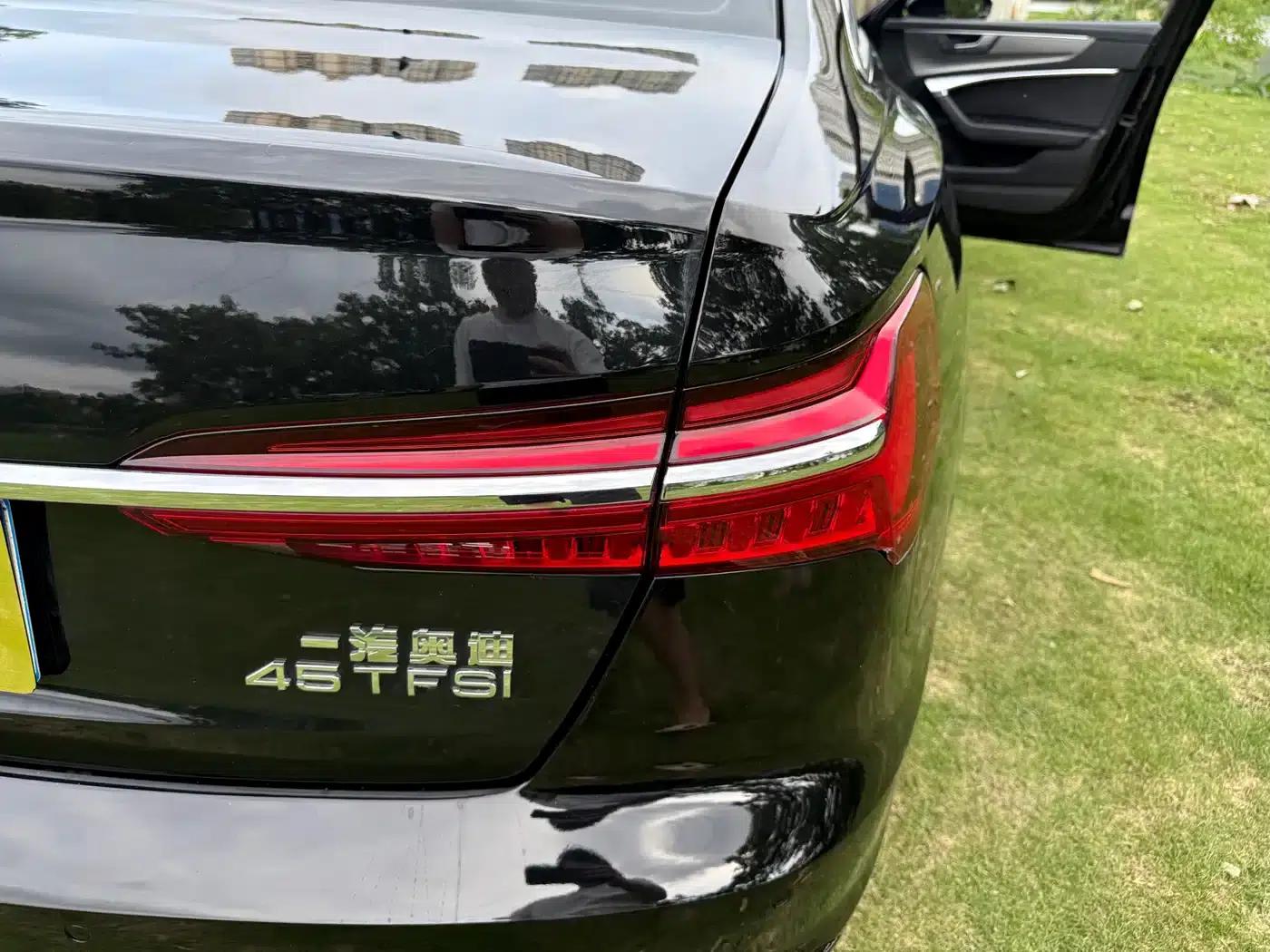 Audi A6L 2019 40 TFSI Luxury Elegance — миниатюра 16