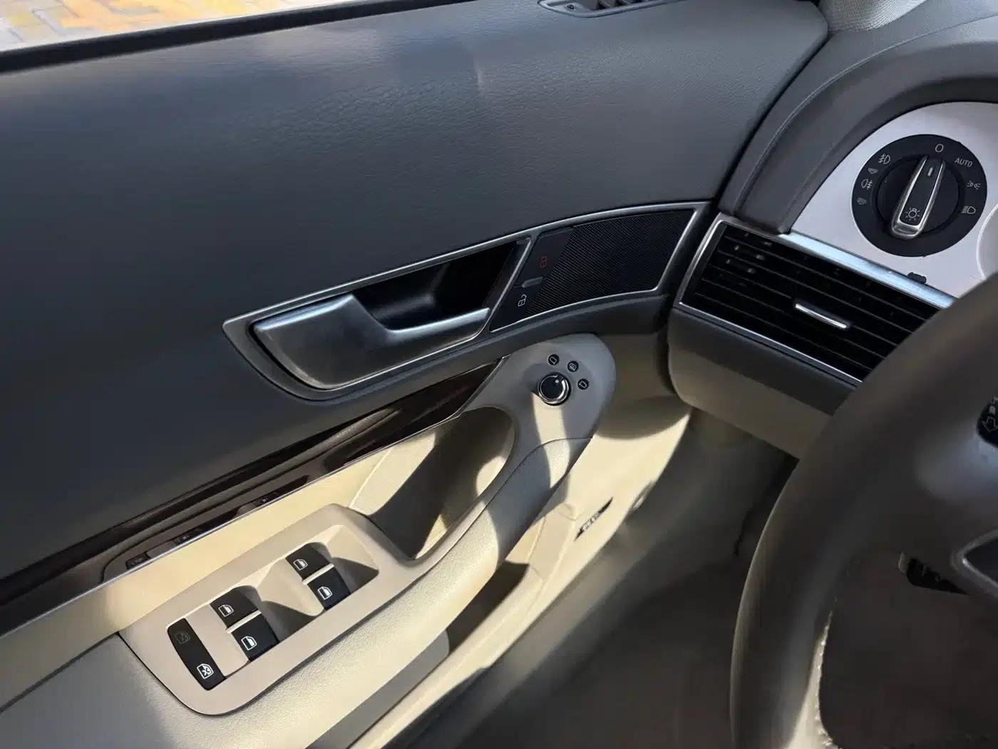Audi A6L 2010 2.8 FSI Comfort — миниатюра 12