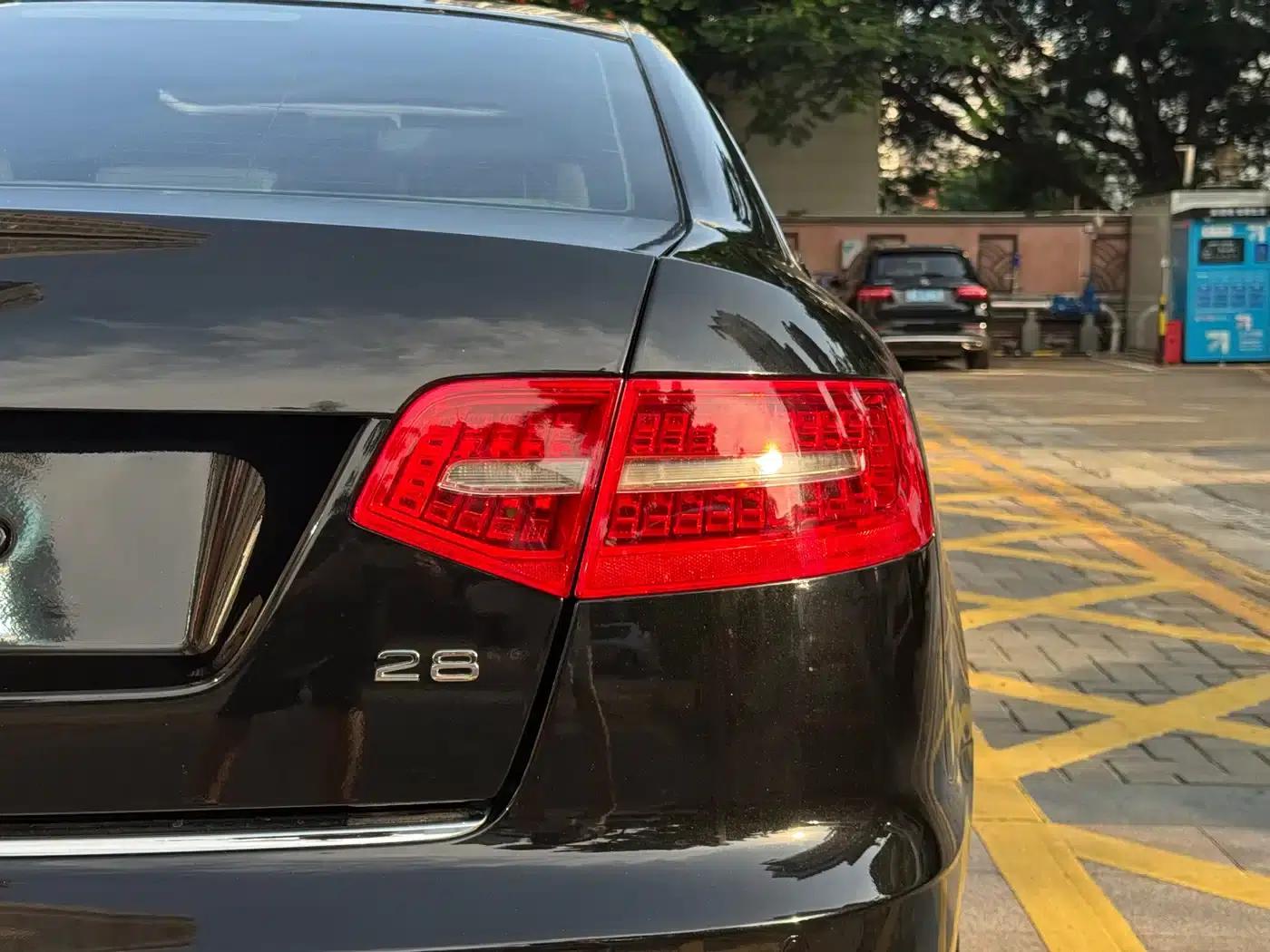Audi A6L 2010 2.8 FSI Comfort — миниатюра 14