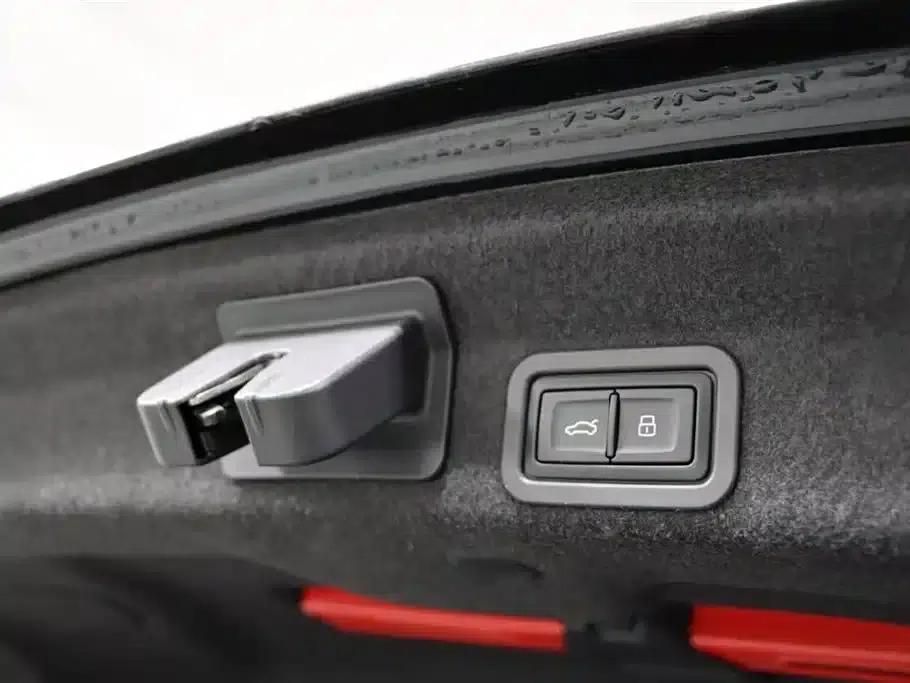 Audi A6L 2024 45 TFSI Premium Dynamic Edition — миниатюра 12