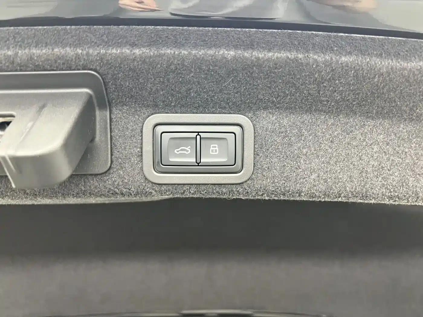 Audi A6L 2023 45 TFSI Premium Dynamic Edition — миниатюра 24