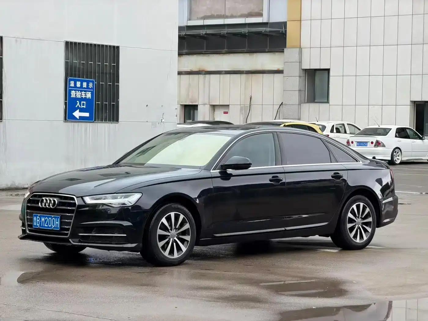 Audi A6L 2014 TFSI Standard Edition — миниатюра 1