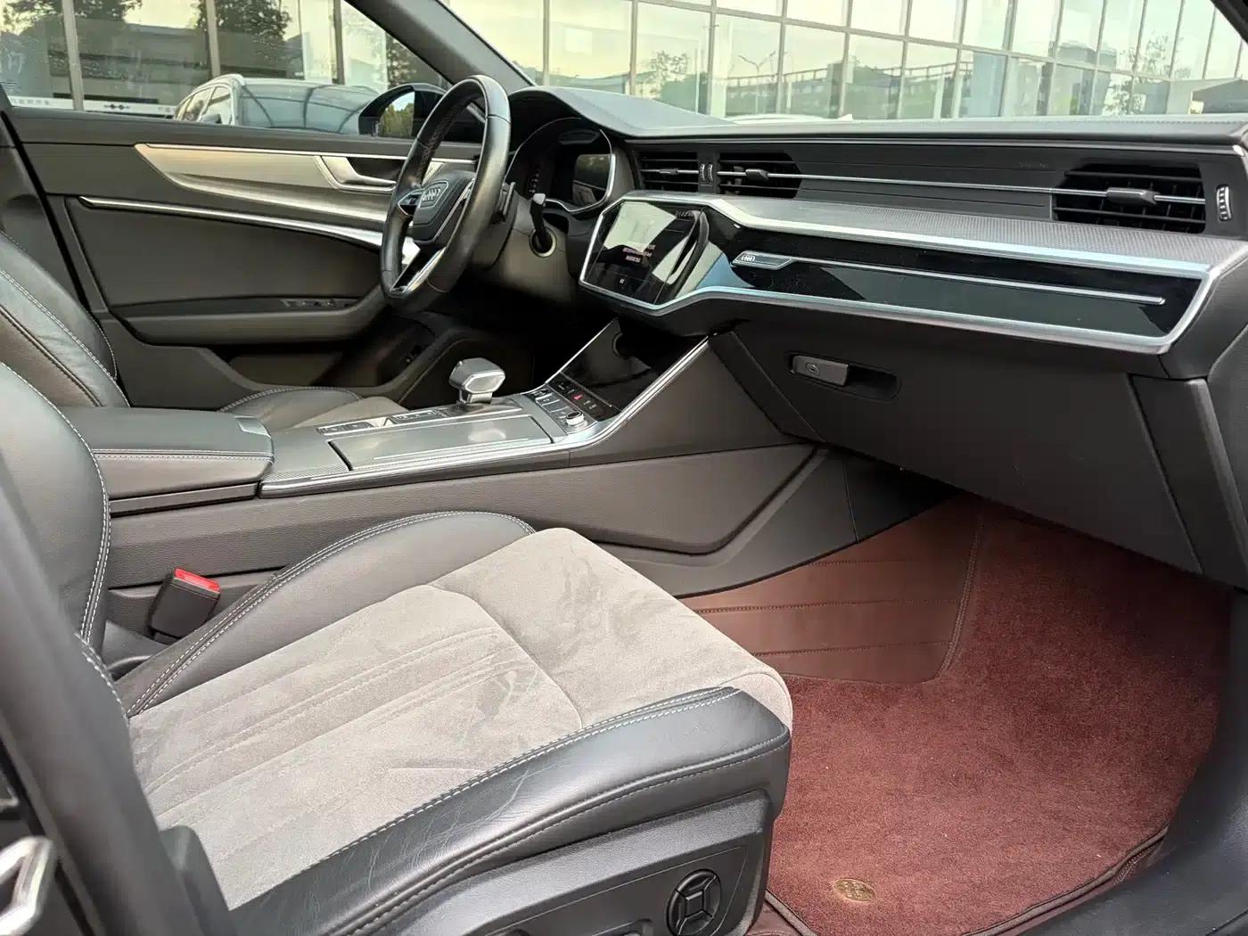 Audi A6L 2023 45 TFSI Premium Dynamic Edition — миниатюра 14