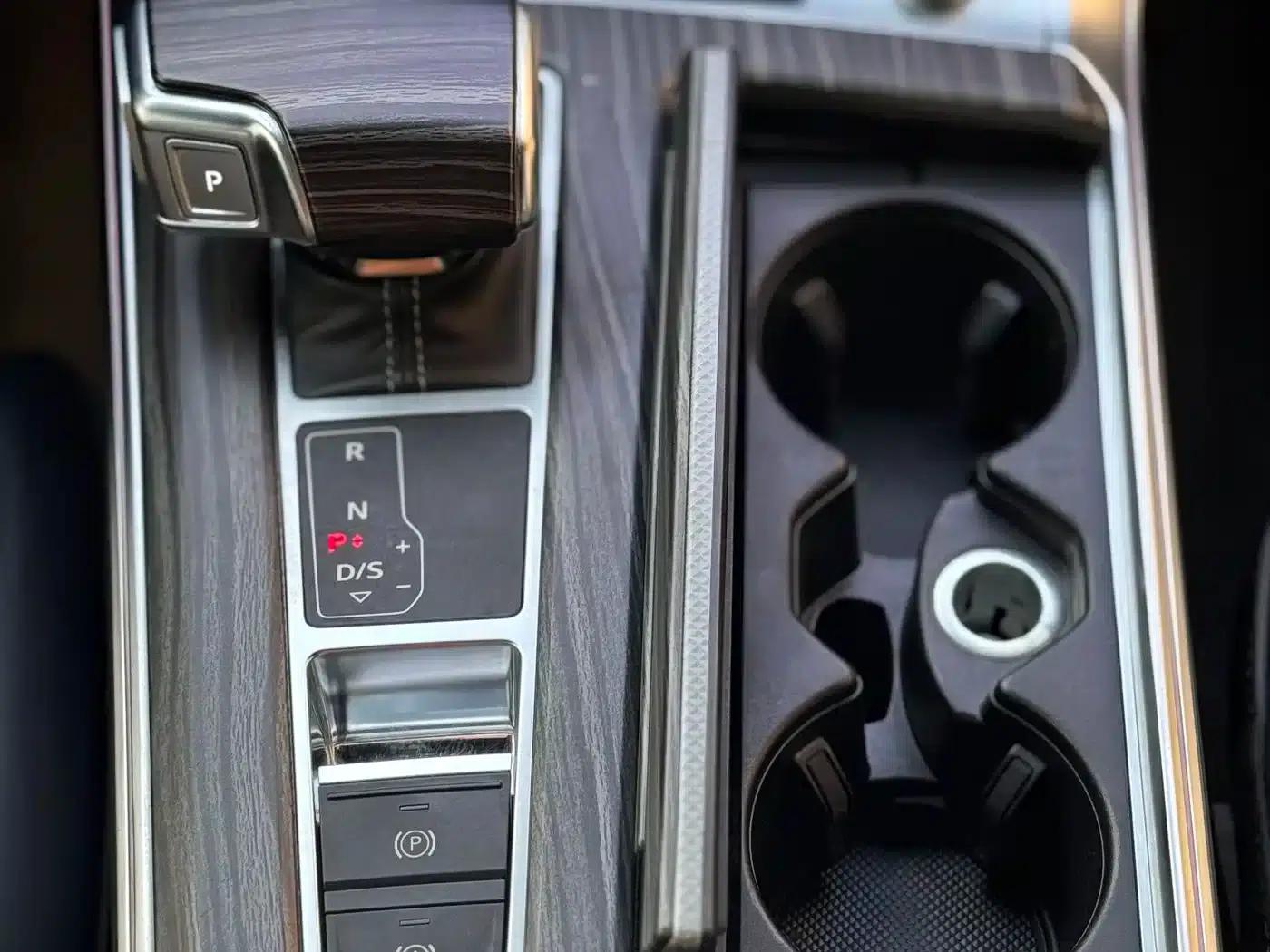 Audi A6L 2022 40 TFSI Luxury Dynamic — миниатюра 18