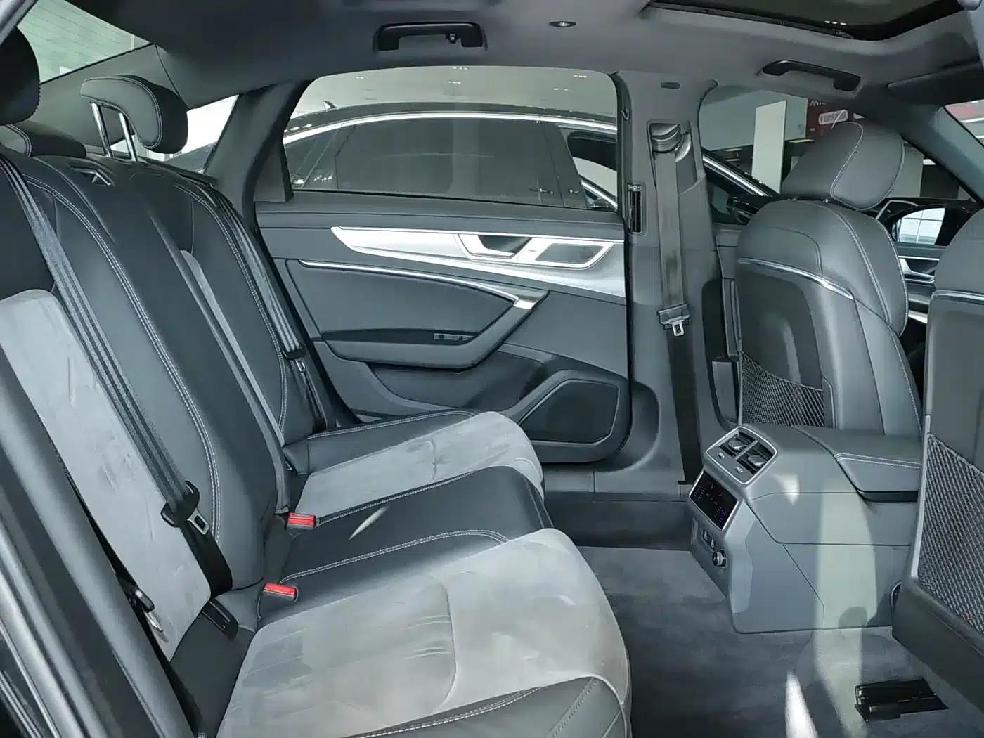 Audi A6L 2023 45 TFSI Premium Dynamic Edition — миниатюра 8